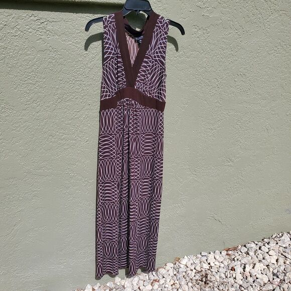 En Focus Women Dress Brown Size 14W 47" Length 17" Pit To Pit RN#4299 Polyester - Picture 1 of 4